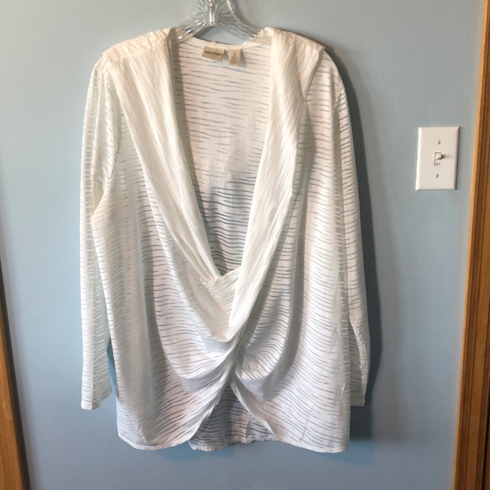 White Twist Front Pull-over Hoodie